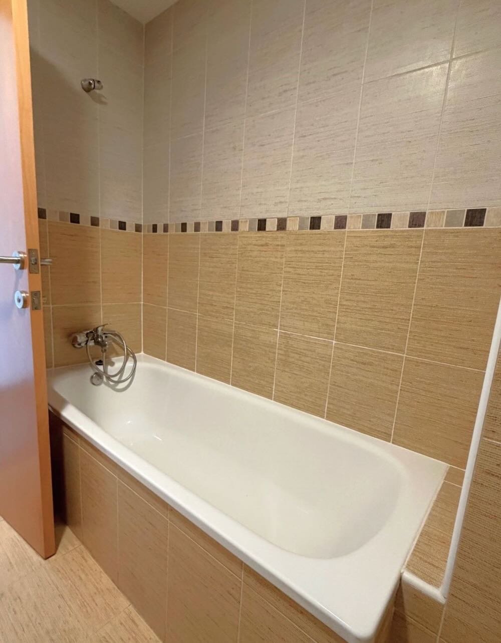 Property 2463 - Image 17